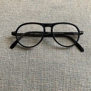Izipizi black #K frame reading glasses +2 strength